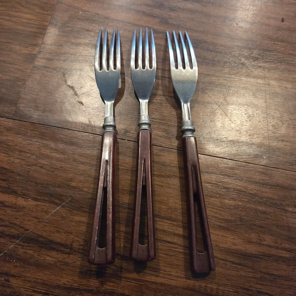 Vintage Mid Century Modern Stainless Forks Set of 3 Brown Cutout Handles 7.75in